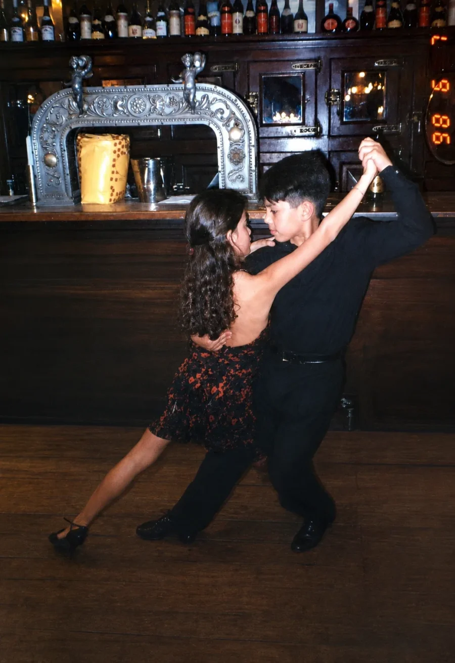 Tango en la confitería